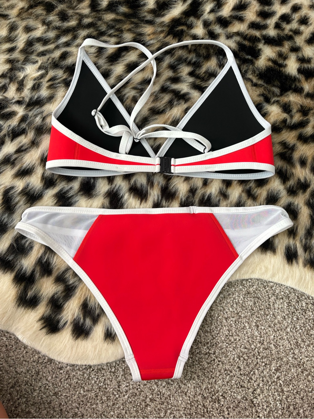 Red Contrast-Trim Triangle Bikini Set With White Accents — image 4 of 4